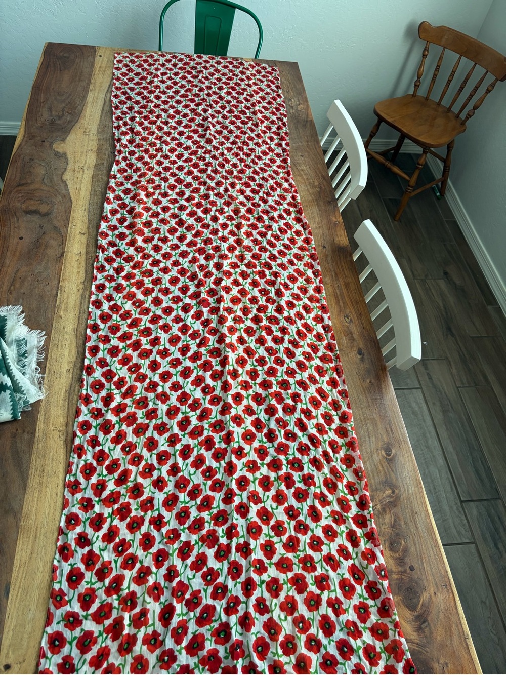 J Crew Lightweight Floral Poppy Scarf - Red & Green on Cream - Picture 8 of 10